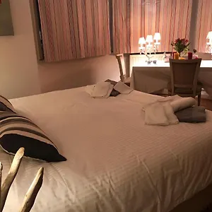 Le Dernier Métro Bed and breakfast Woluwe-Saint-Pierre